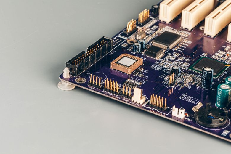 IT-Hardware im zweiten Lebenszyklus – nachhaltige Hardware-Lösungen in Köln und Herne